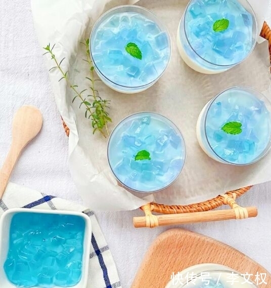  伙伴们|梦幻星空布丁，让夏日来一场冰与奶的结合，q弹冰凉。