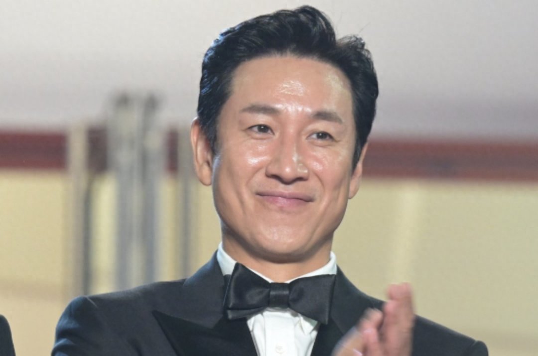又一韩国男顶流涉毒，这可比刘亚仁塌房得还厉害