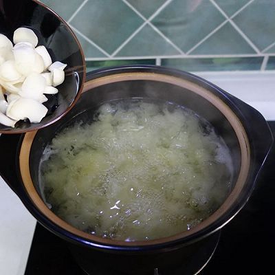  百合|木瓜莲子百合银耳羹