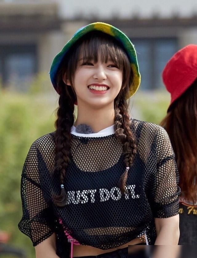  程潇太|程潇太可怜，乐华娱乐给不了她资源，还拖她后腿