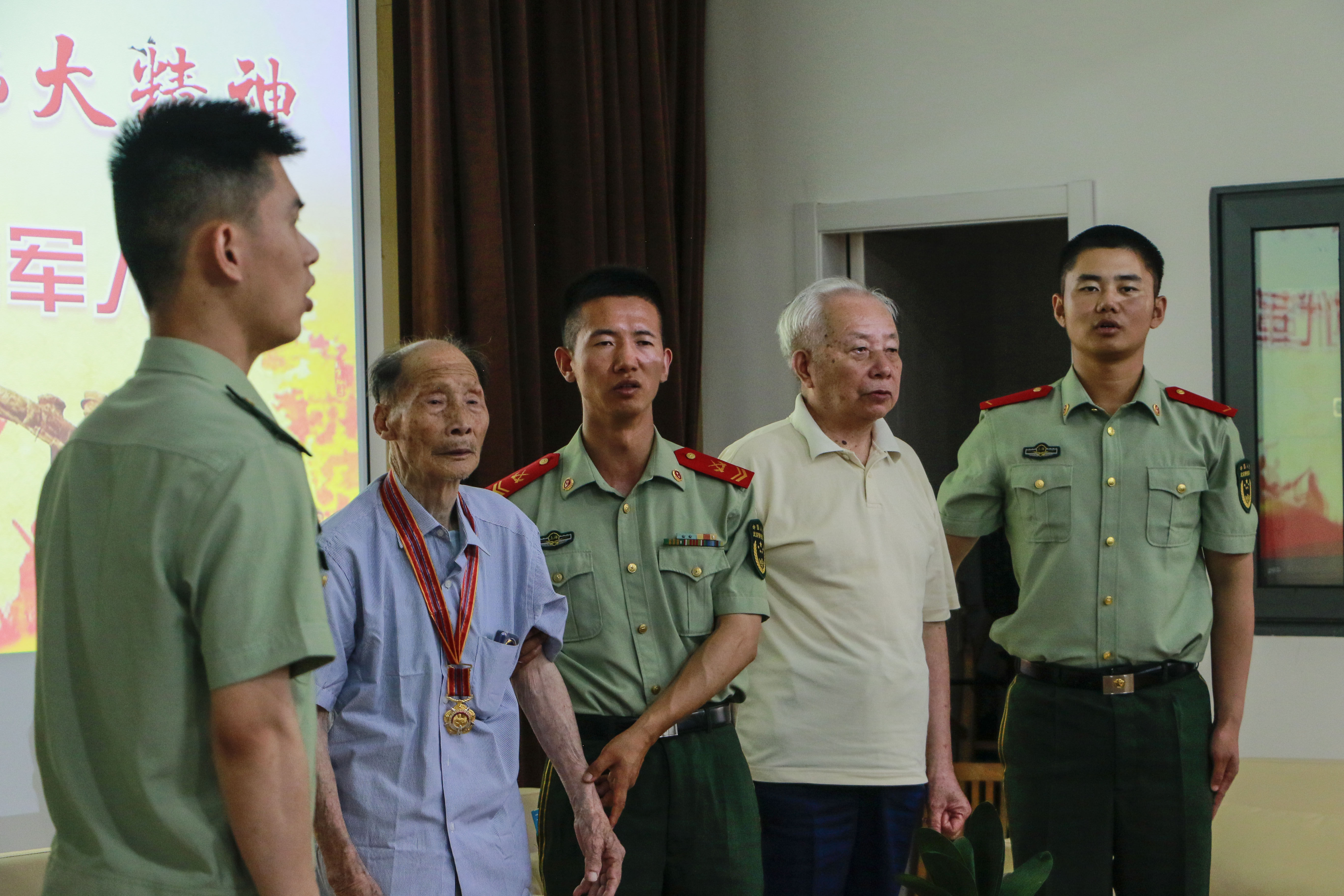 “八一”建军节，武警官兵这样过！