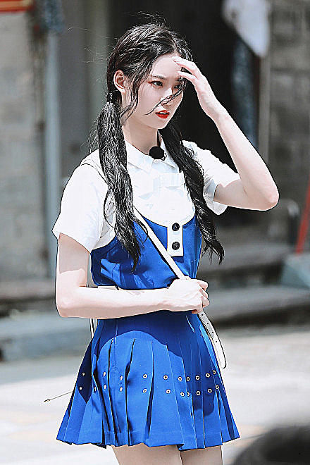  如今|徐艺洋未能出道又怎样，如今双马尾造型录综艺，少女感满满