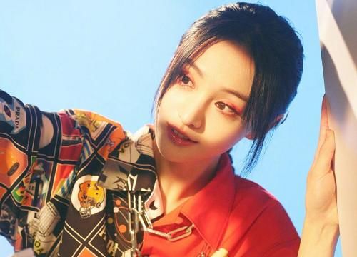  潮流|吴亦凡新综艺《潮玩人类》开播，路透搭档郑爽，像在拍偶像剧一样