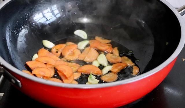  好吃|晚餐就吃此菜，比肉还好吃，吃了还不长胖，上桌一下子就吃光了