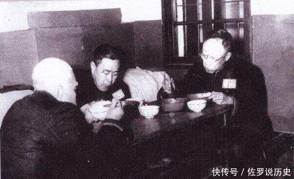  选妃|此人自称慈禧的后人，叫八阿哥要别人给自己跪安，上相亲节目选妃！