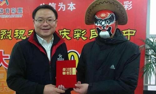 彩票|彩民10年累计中奖8千万！真能“人为操作”中奖？