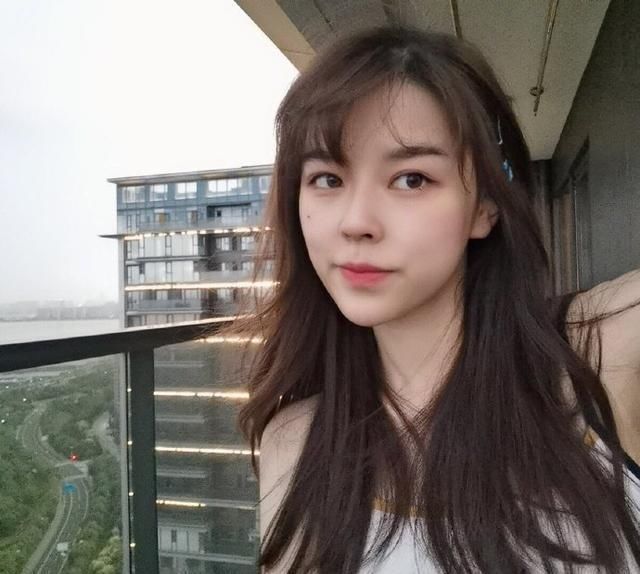  买房|陈赫公司最奇葩员工，存款千万不买房，每月花1.2万租房反被骗