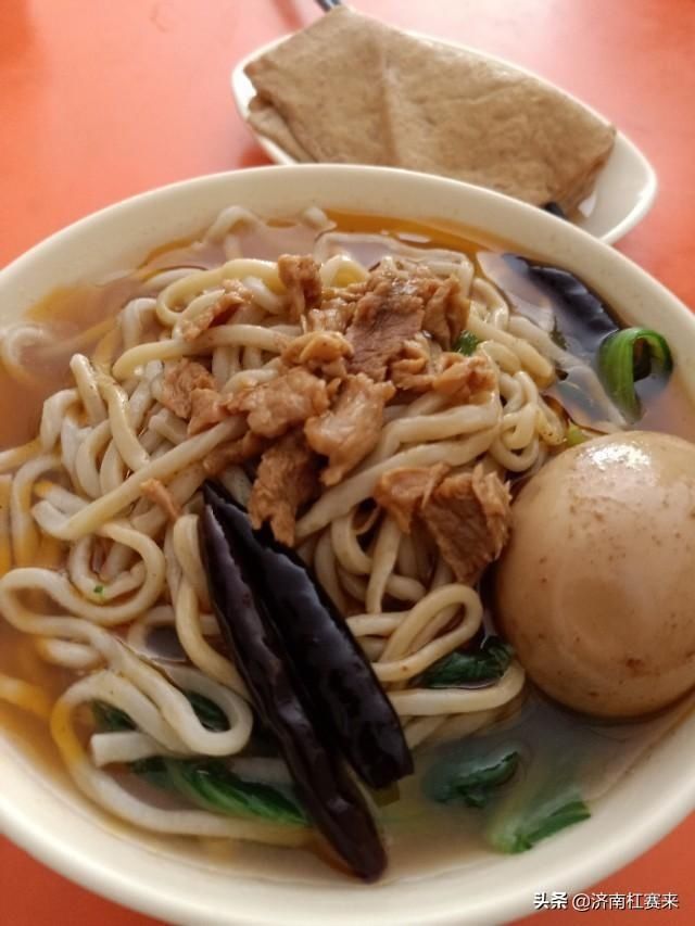 牛肉|能见到牛肉的牛肉板面，深藏不露，干净美味。