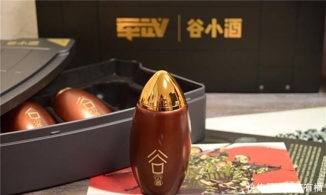 设计|小米有品联名子弹酒,金属弹匣造型,专为军迷设计