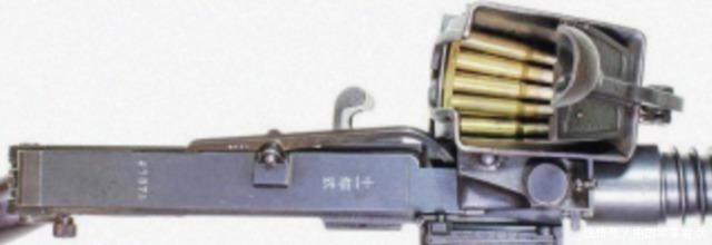  还要|出征还要带油壶！世界奇葩枪械之，子弹要不断刷油才能打响