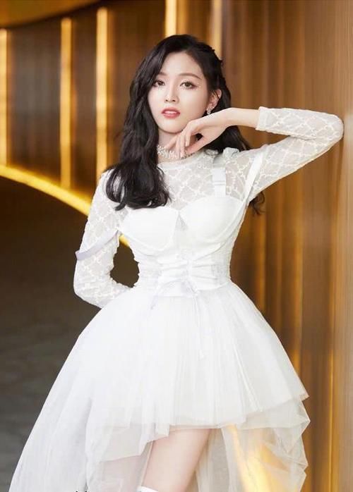 青春有你2|张楚寒实惨,2次选秀都为他人做嫁衣,吴宣仪之后又遇许佳琪