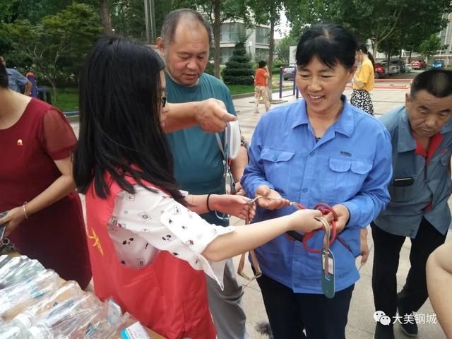 文明|「创城进行时」文明养犬，我们不“掉链”