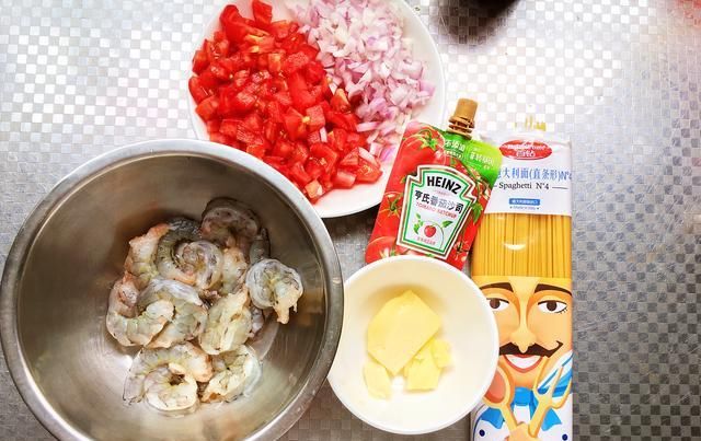  意大利|番茄虾仁意大利面，孩子想吃意大利面不用买，简单营养自己做