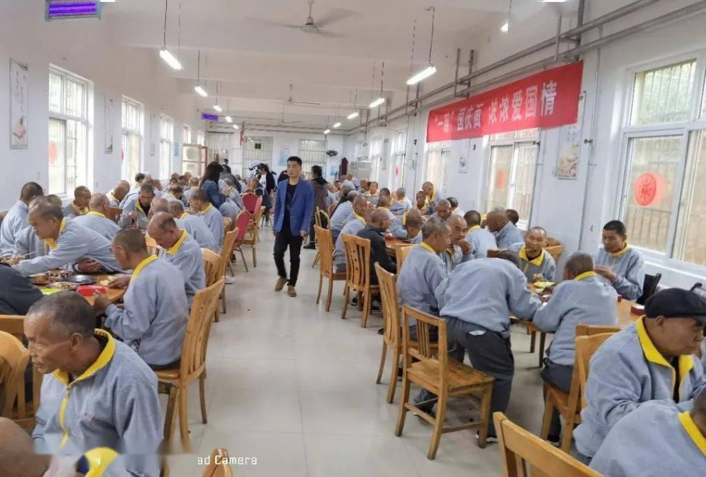 浓浓|一碗国庆面 浓浓敬老情