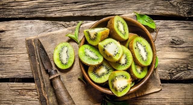 水果|我国原生的水果，口感和营养上都是一绝，但食用时需要注意事项