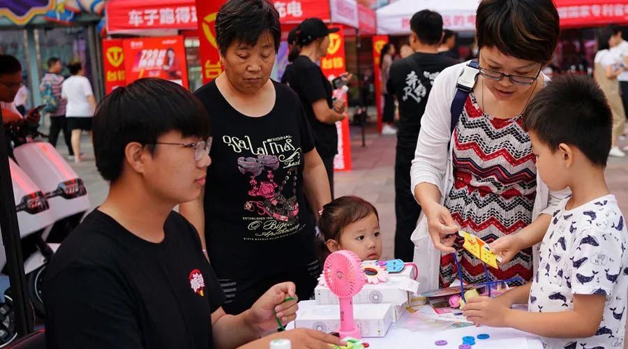  开启|奔跑吧 台铃！豪横宠粉，台铃超级品牌嘉年华狂欢开启 ，惊艳四座！