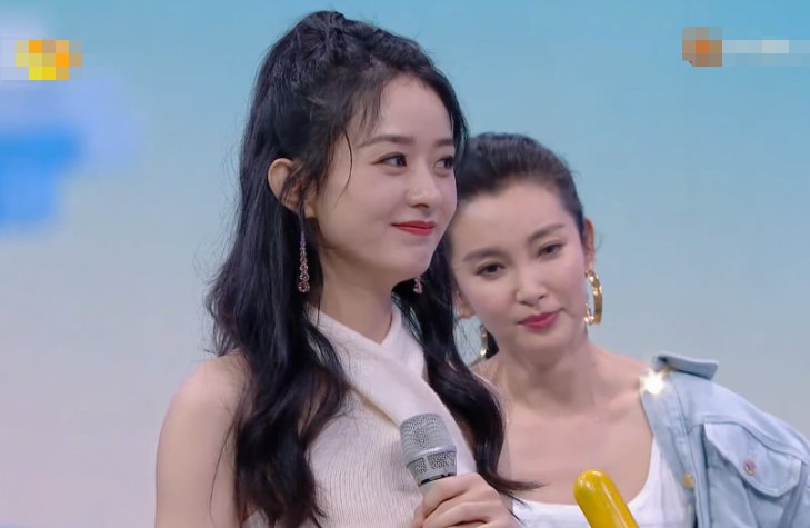  同台|赵丽颖李冰冰同台，杜华当面却只夸赵丽颖，李冰冰的反应看出情商