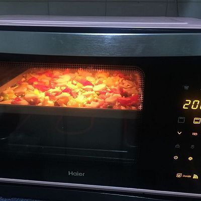  披萨|火腿鸡丁时蔬披萨