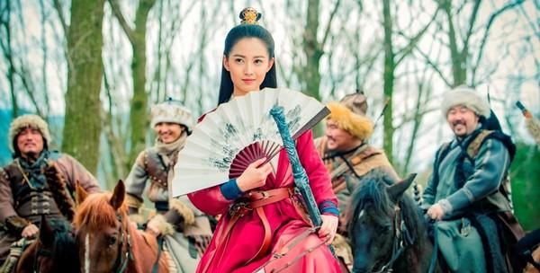  神仙|接棒安以轩演「赵敏」28岁陈钰琪被网友赞：神仙颜值！