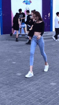 真牛|搞笑GIF:这技术是真牛,还是保持点距离好!