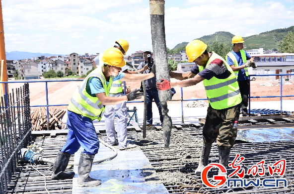 东阳|金甬铁路全线首榀箱梁在浙江东阳预制成功