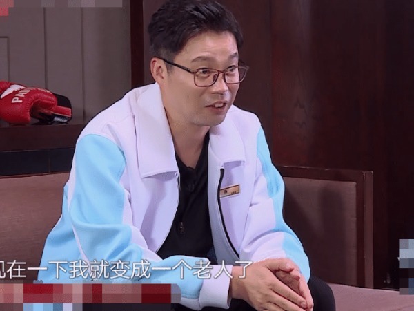  悲凉|当所有人看到王迅在笑的时候，我却看到了一丝悲凉