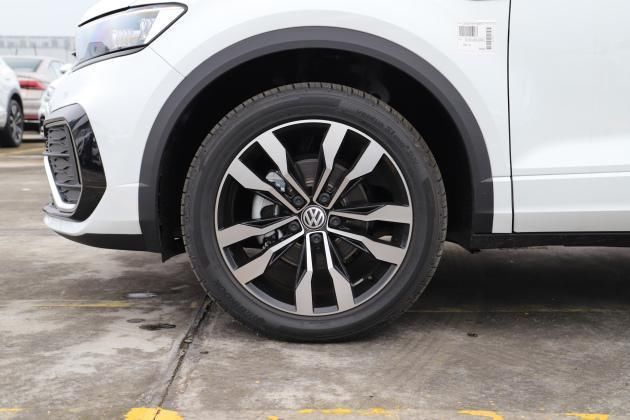 低头|又一款豪车低头了！本田CR-V都比不上T-ROC探歌！合资18万元实惠好用