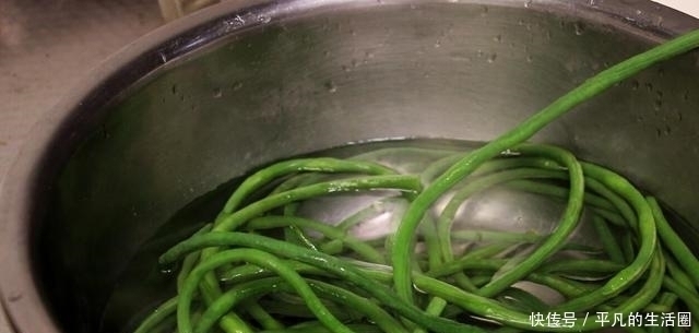小董|今天才知道,原来保存豆角这么简单,学会这2招,鲜嫩不会坏