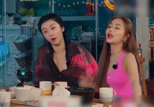  揭秘|赵小棠安崎做客《夏日》，小贾揭秘选秀趣事，曾累到躲在厕所睡觉