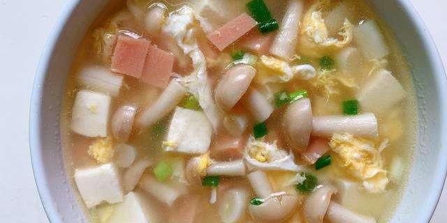  菌菇|老相食厨房|鲜嫩豆腐菌菇汤！几步就能尝鲜！赶紧收下这份菜谱！