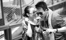  现况|草根逆袭抛弃糟糠女友，娶外国高官之女隐婚9年，李玉刚现况如何