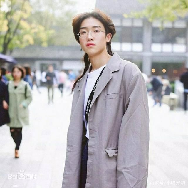  歌手|95后全开麦现场特别稳的歌手：王源蔡徐坤上榜，华晨宇竟力挺他