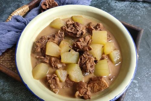  鸡肉|天凉了，吃鸡肉、猪肉不如吃它，8元一斤，营养滋补，家家吃得起