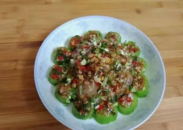 丝瓜|丝瓜非常好吃的做法,不用炒不做汤,好吃又下饭