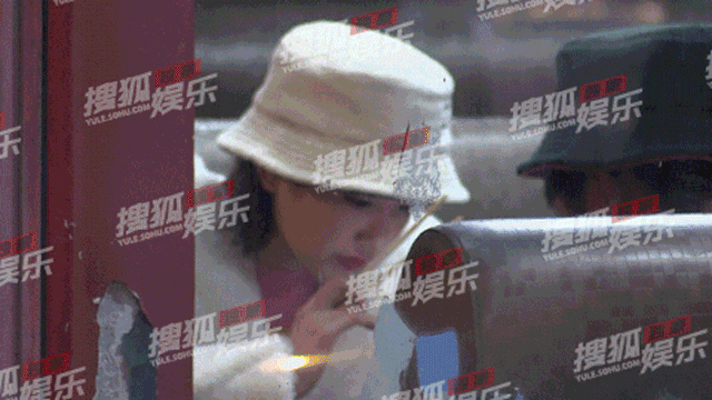  日报|娱乐日报|毛晓彤新恋情曝光？金晨汪汐潮再被拍？孟佳solo倒数第一？