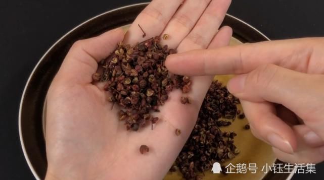  就可以|不管家里有没有钱，抓紧在床底撒一把花椒，好多人不懂，早知早好