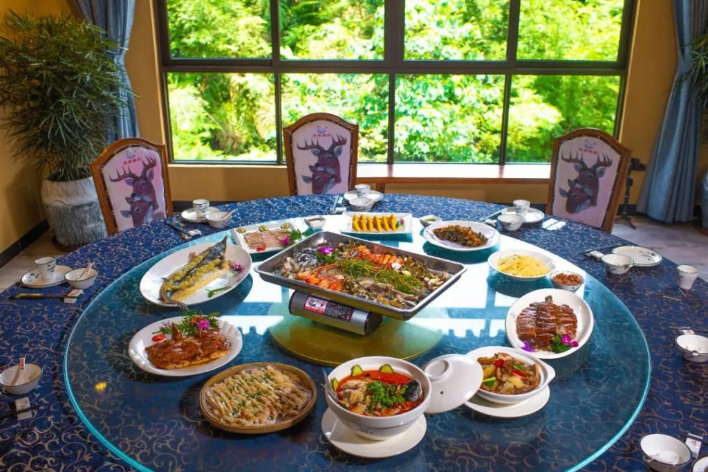 世界纪录|12项世界纪录！12个网红打卡地标！古龙峡最新攻略！拿走不谢！