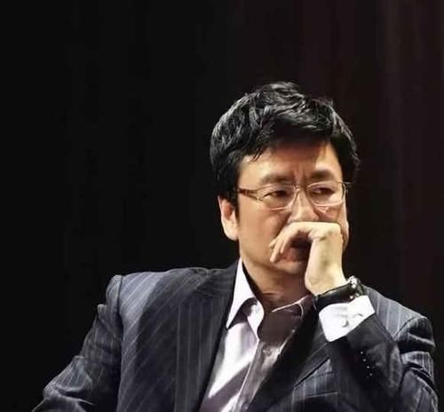 活着|白岩松:“先把人生看透了,活着才有希望”