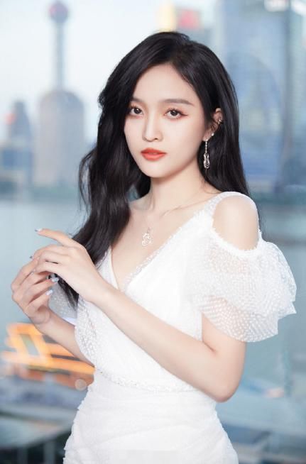  后续|吴宣仪粉丝与玩家矛盾后续，取消彼此合作，处理方式两边不讨好？