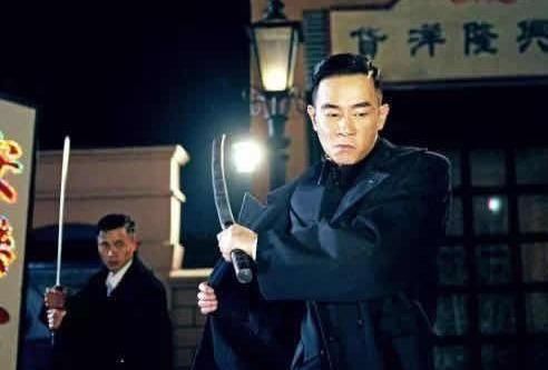 应采儿|与陈小春街上争吵,陈小春收“暧昧短信”,应采儿手撕“小三”