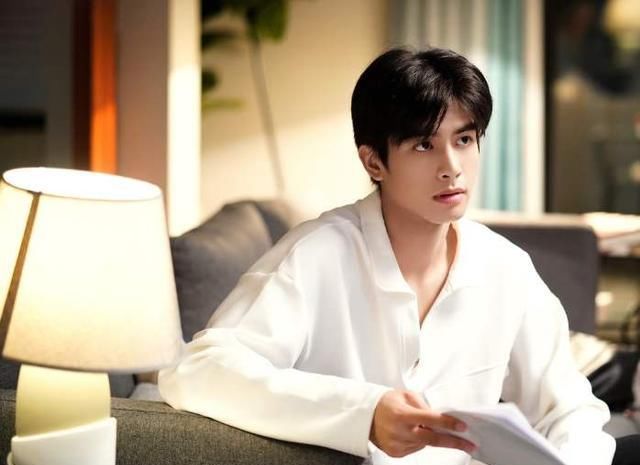 治愈|以家人之名：大结局，明月出走、家人团聚，三小无猜童年终被治愈