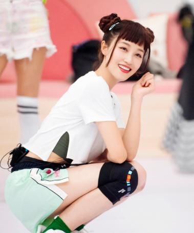  乘风破浪|《乘风破浪》迎分水岭，蓝盈莹二公观众喜爱度偏低，反而因祸得福