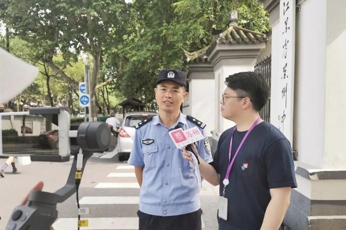 考点|党旗飘扬|夏彭军:匆匆背影,守护学子平安