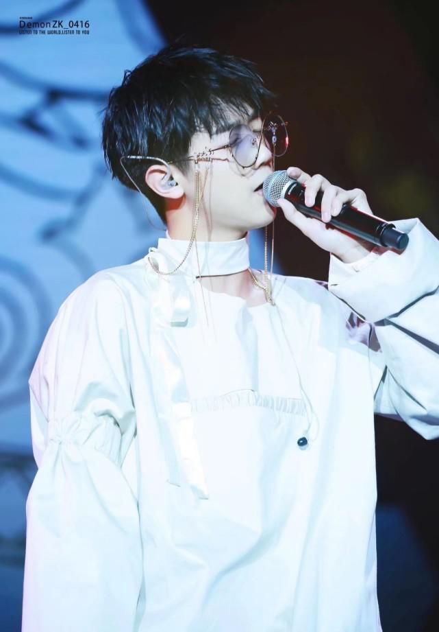  实力|中国新说唱，孟子坤周梓倩被群嘲，实力不够装可爱，张靓颖被骂成最惨导师