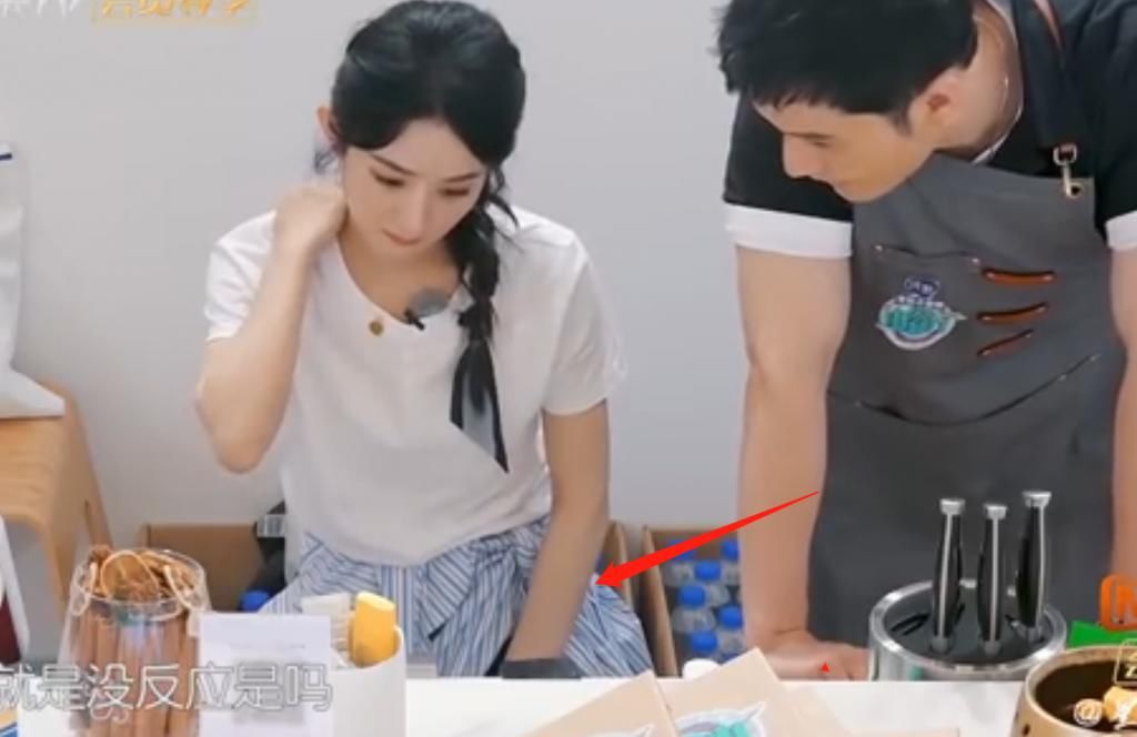  赵丽颖|赵丽颖在《中餐厅》为啥老是把外套系在腰上？原因很无奈，女生都懂