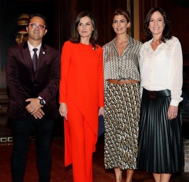 再嫁|西班牙王后9次同框阿根廷第一夫人:都是离异再嫁,一样会穿衣服
