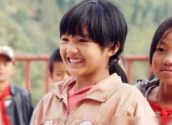  节目|变形记农村姑娘，被有钱人认干女儿和城市哥哥住一起，如今咋样了