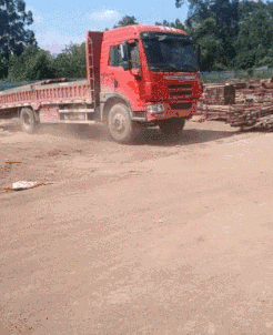 场合|搞笑GIF:妹子,搞笑要分场合,阿姨让你弄的都不知所措了