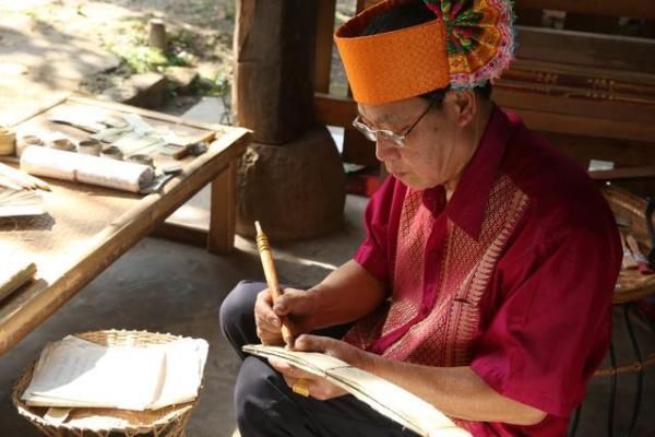  男子|西双版纳傣族姓氏大揭秘：男子全姓＂岩＂，女子全姓＂玉＂？