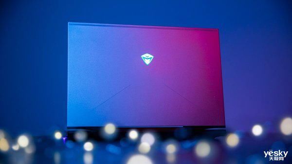 F117|机械师【战空】F117-X评测:有颜有料又能打的游戏本